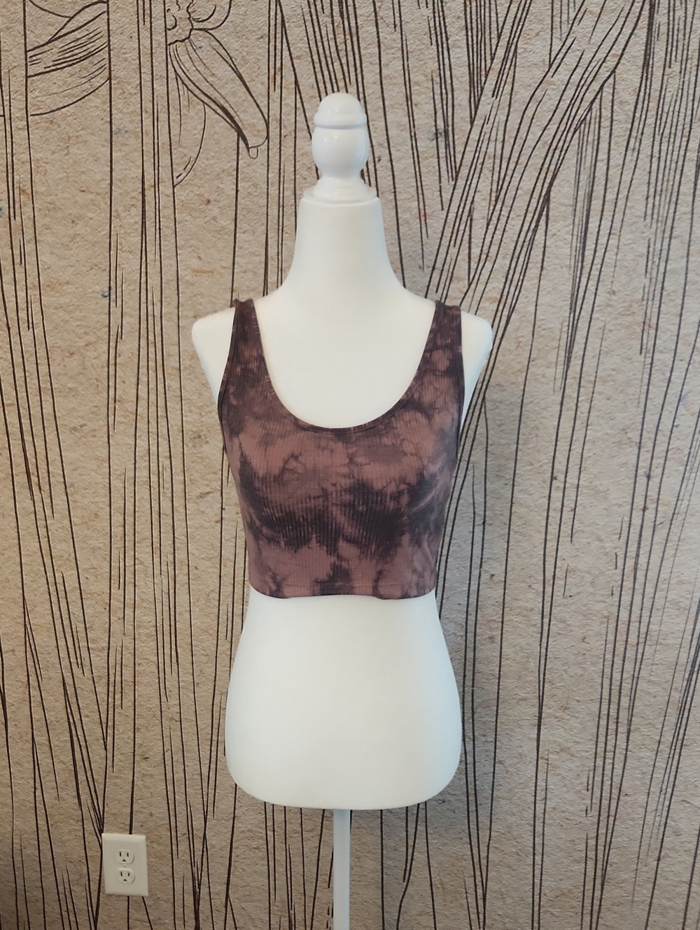 American Eagle Outfitters Brown & Pink Tie-Dye Scoop Crop Tank